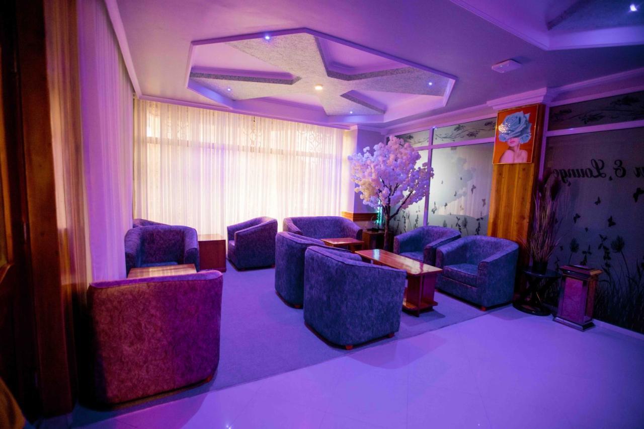 Hadjens Hotel Mwanza Esterno foto